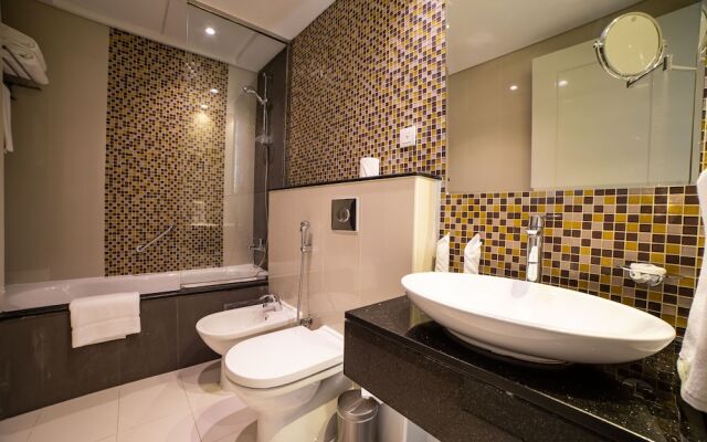 Lovely 2 Bedroom Apartment Upper Crest