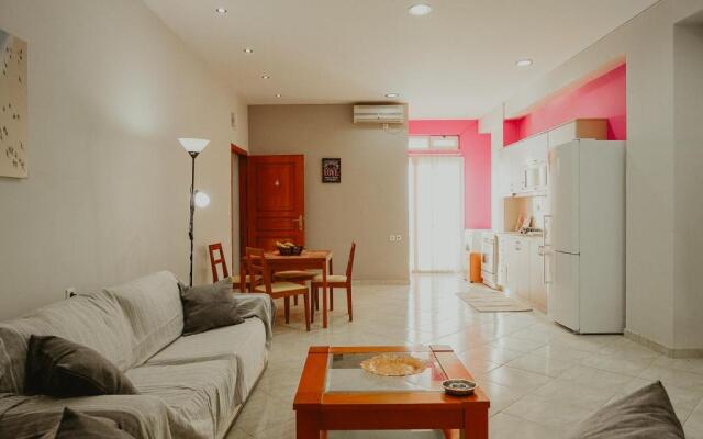 Beach house at Derveni