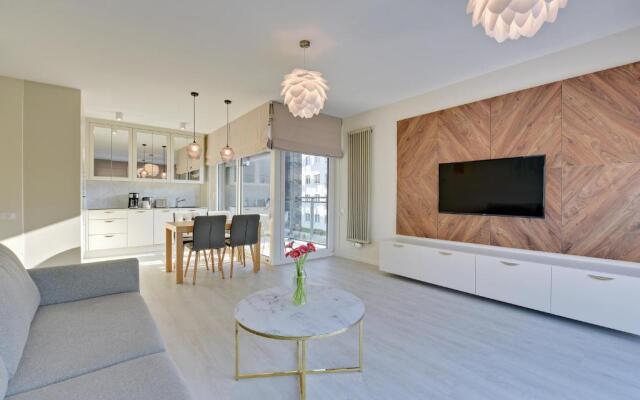 Blue Mandarin Old Town