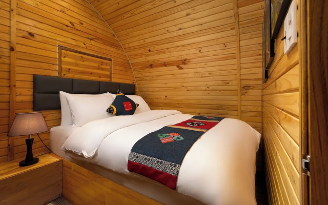 JK Sapa Homestay & Swimming Pool