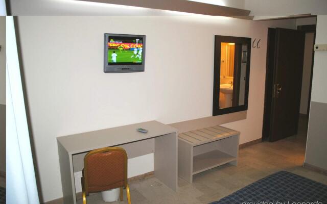 Auto Park Hotel