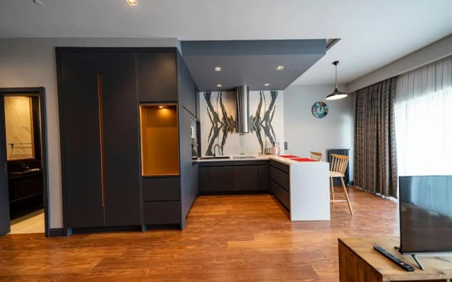 Classy, quality furnished residence-7/24 security ( Benesta 10 )