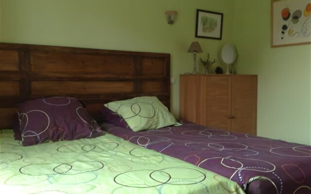 B&B Acanthus