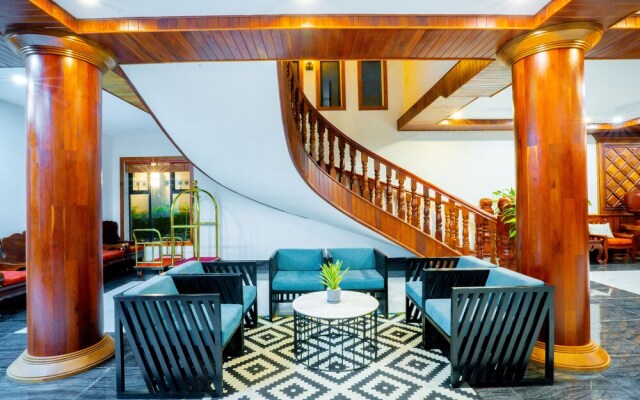 Blanc Smith Hotel