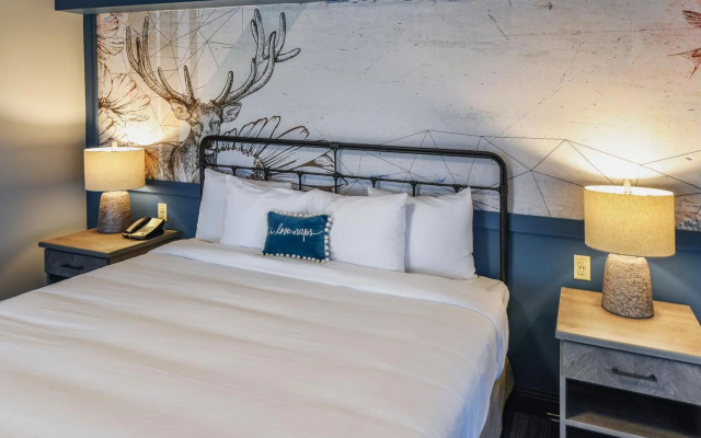 The Stella Hotel & Ballroom