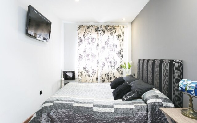 Live Las Aguas House