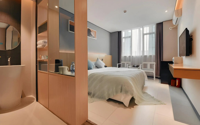 Shangyuan Hotel Chain (Guangzhou Thirteen Factories Yide Road Metro Station)