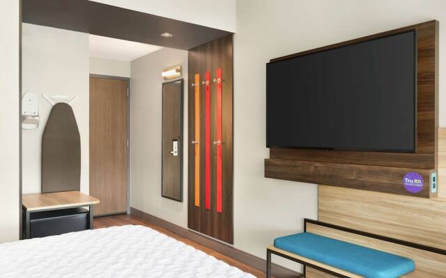 Tru by Hilton Ringgold