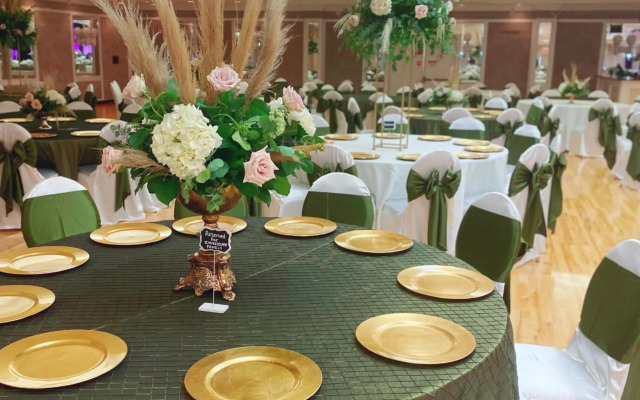 Victoria Palms Inn & Suites