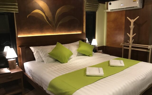 Lana Hotel