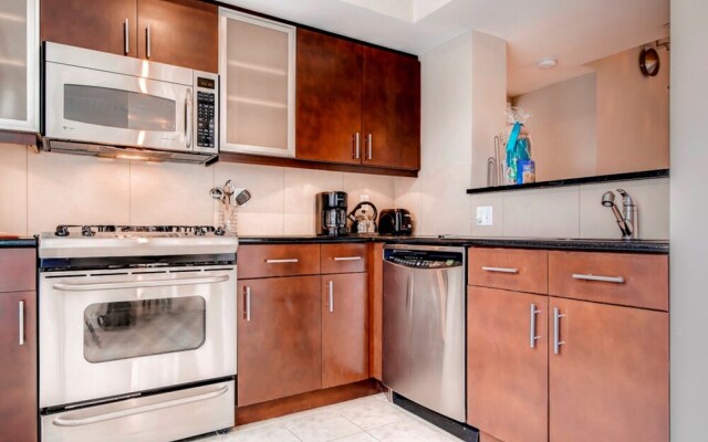 Global Luxury Suites near Canyon Lakes