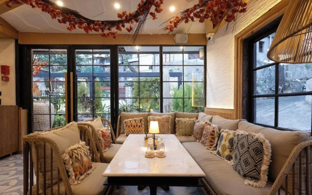 Romeo Lane the Courtyard House Mussoorie