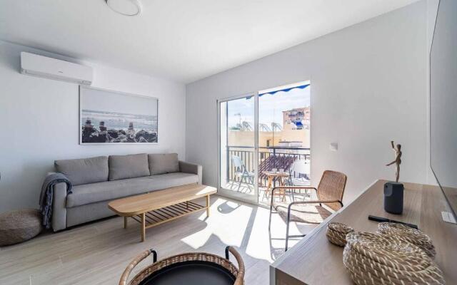 72-Modern Apartment in the Heart of Fuengirola!