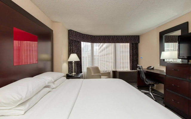 DoubleTree by Hilton Chicago - Magnificent Mile