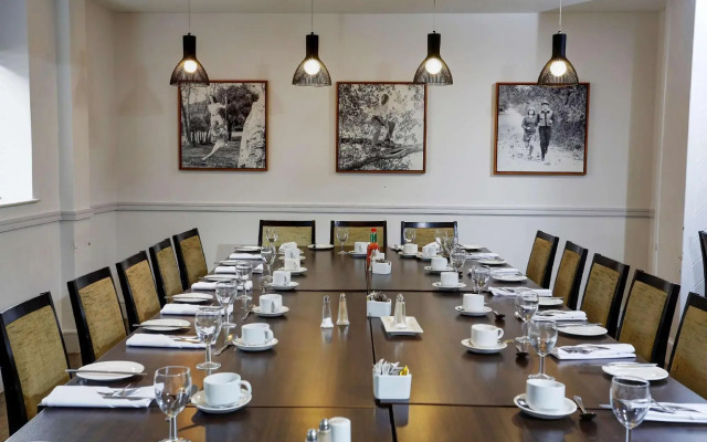 Epping Forest Hotel