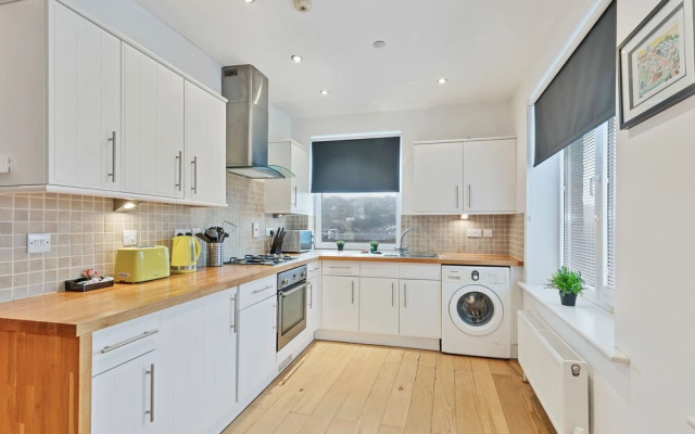 Chalk Cliff panoramic view apartment