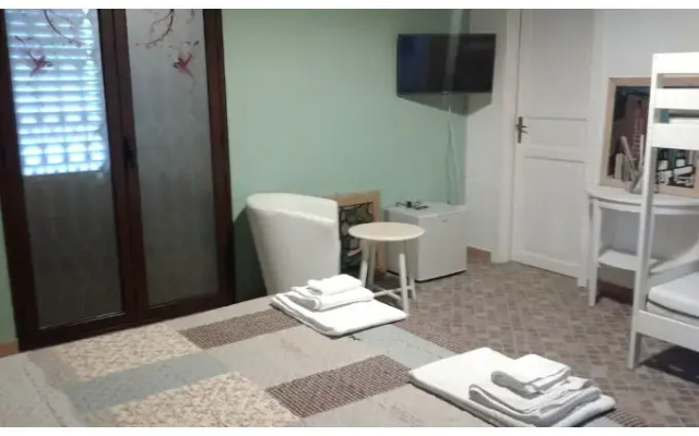Apollonion Country House