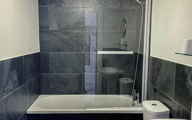 New George Hotel