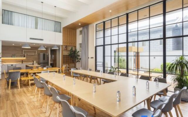 Fuchunshanju Garden Resort