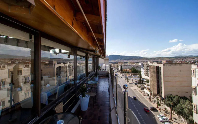 Hotel Zahrat Al Jabal