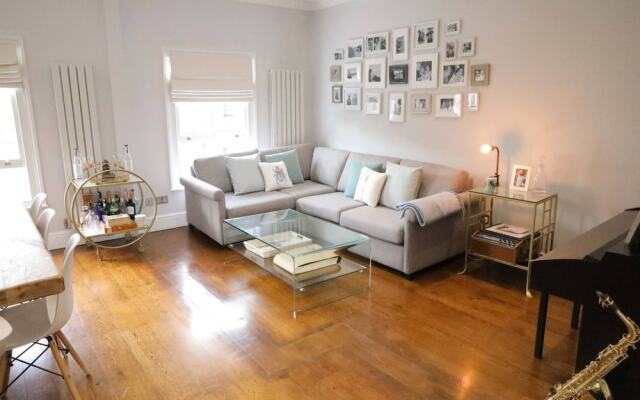 Modern 2 Bedroom In Clapham Junction