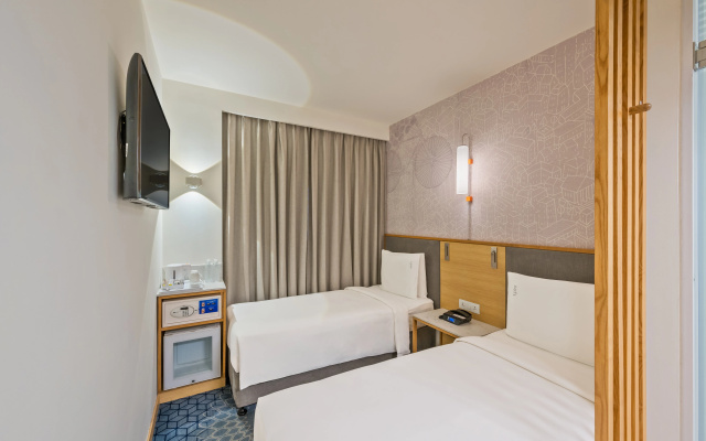 Holiday Inn Express Gurugram Sector 50 by IHG – Guest Rooms – Gurugram