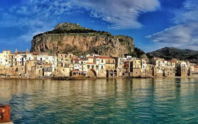 Attico Centro Storico Cefalù