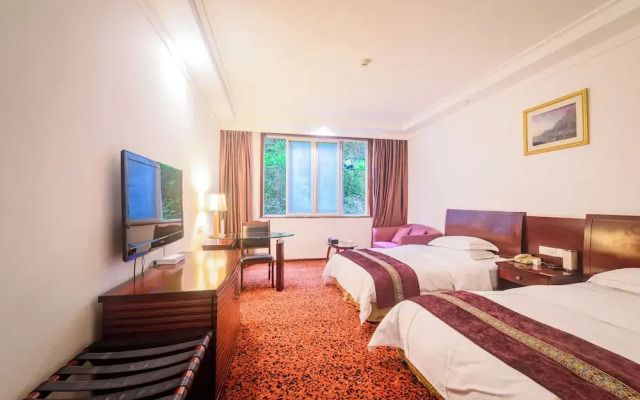 Emeishan Grand Hotel