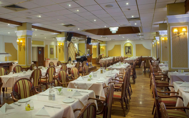 Kapetanios Odysseia Hotel