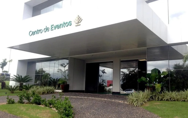 AlphaPark Hotel
