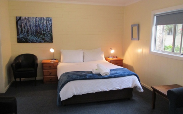 Alpine Riverside Cottages – Guest Rooms – Porepunkah