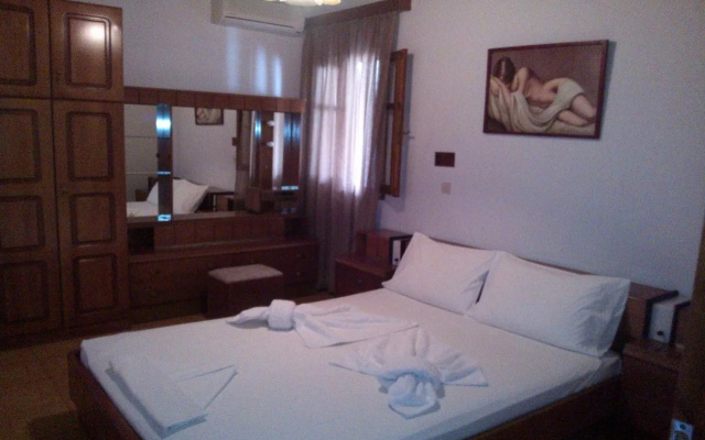 Smaragda Hotel