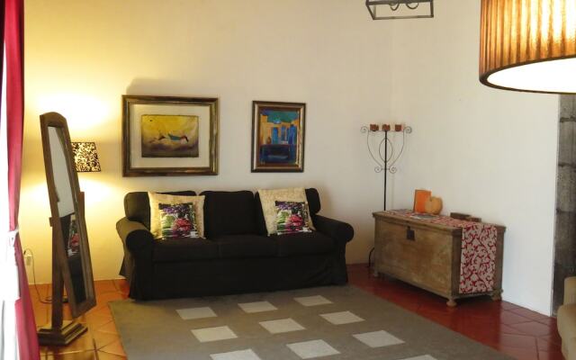 Solar da Glória ao Carmo