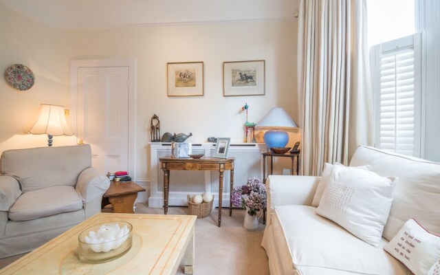 Stunning Wandsworth Home close to the River Thames