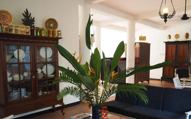 Royce Boutique Hotel