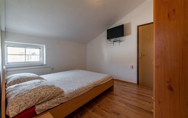 Stunning Apartment in Vir With Wifi and 2 Bedrooms