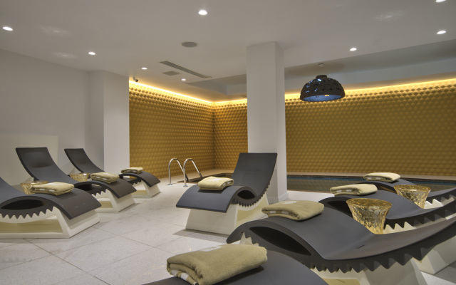HOLM Boutique &Spa - IK Collection