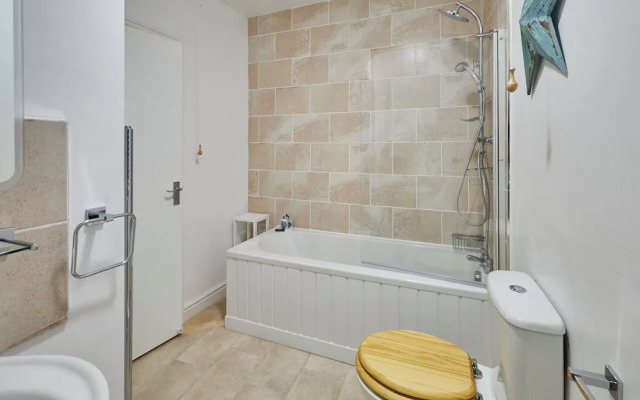 Host Stay Apartment 1