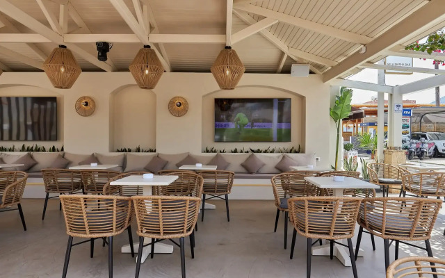 Mila Malia Studios Hotel