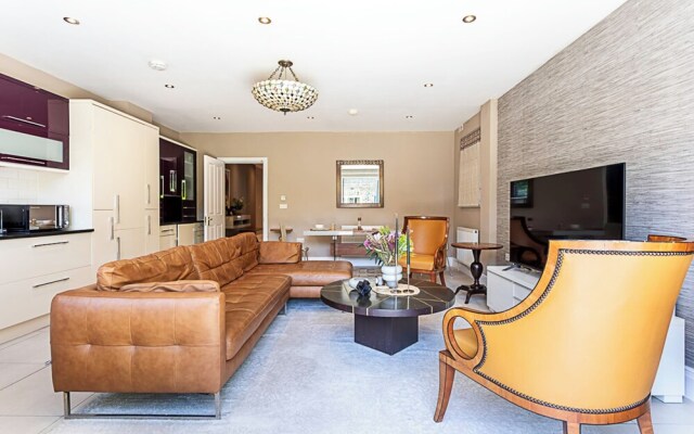 Stunning Flat in the Heart of Parsons Green