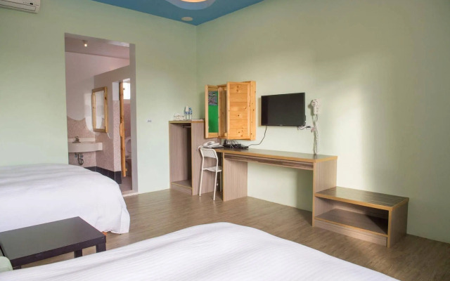 Country Lane Hostel