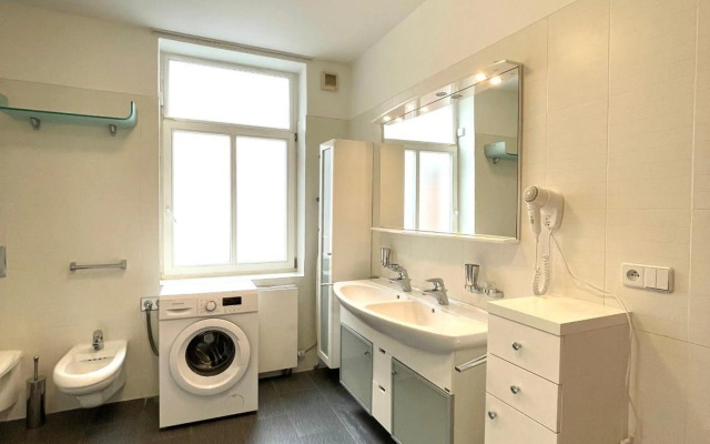 Hradební 10 - Terrace Apartments in the Old Town