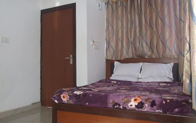 New Hotel Shiva