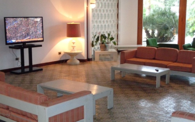 Siris Hotel