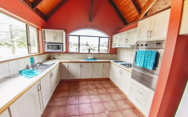 Yot Spot Holiday Apartments