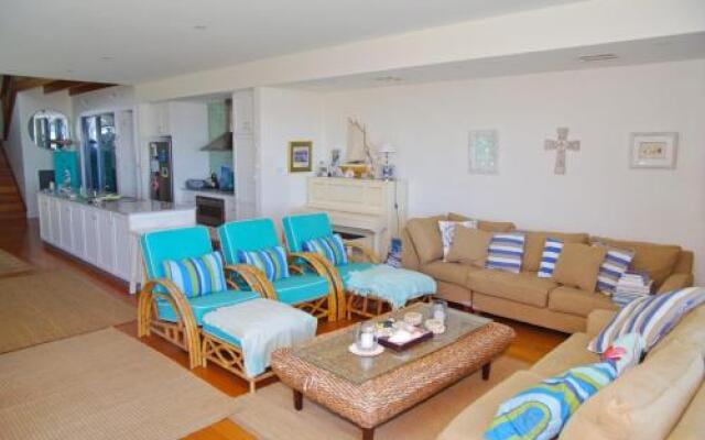 Point Break 14 Korogora Street