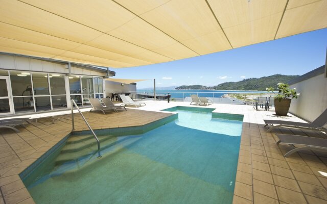 1 Bright Point Apartment 1402