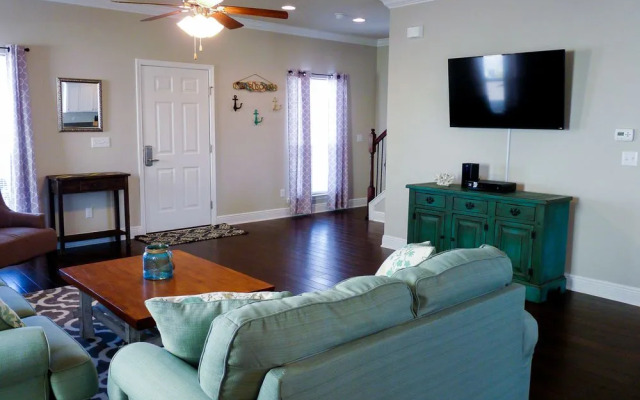 Southern Charm by RedAwning