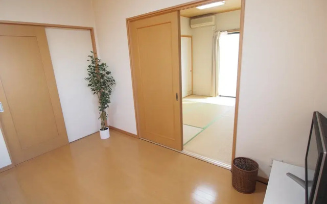 Okazaki House up to 8 People