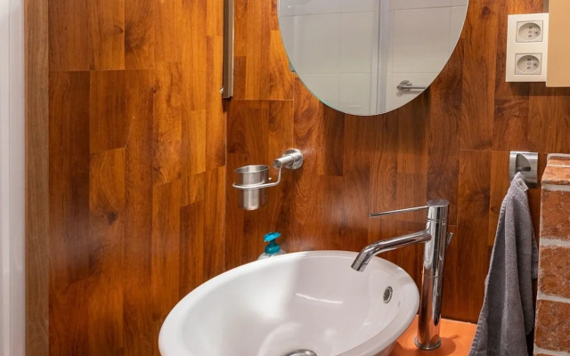 Lanaken Luxe Garden Retreat